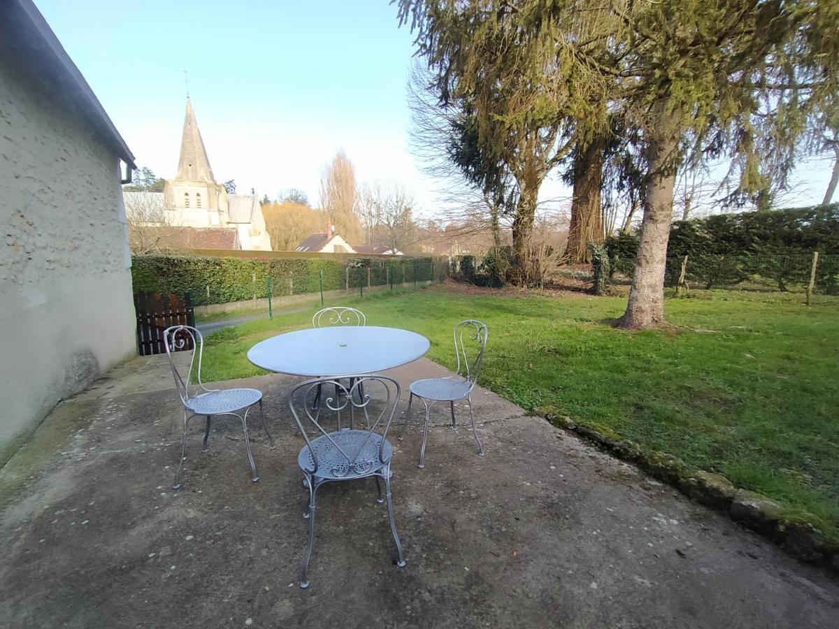 Gite Du Vieux Cedre Ecueille Exterior foto